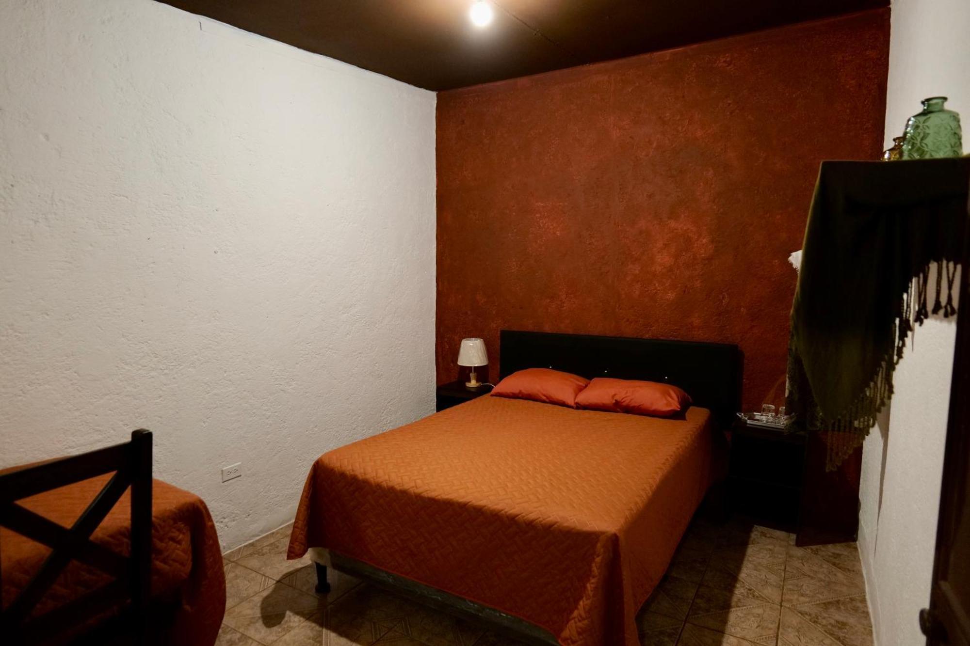 Wonderland Hostel Antigua Extérieur photo