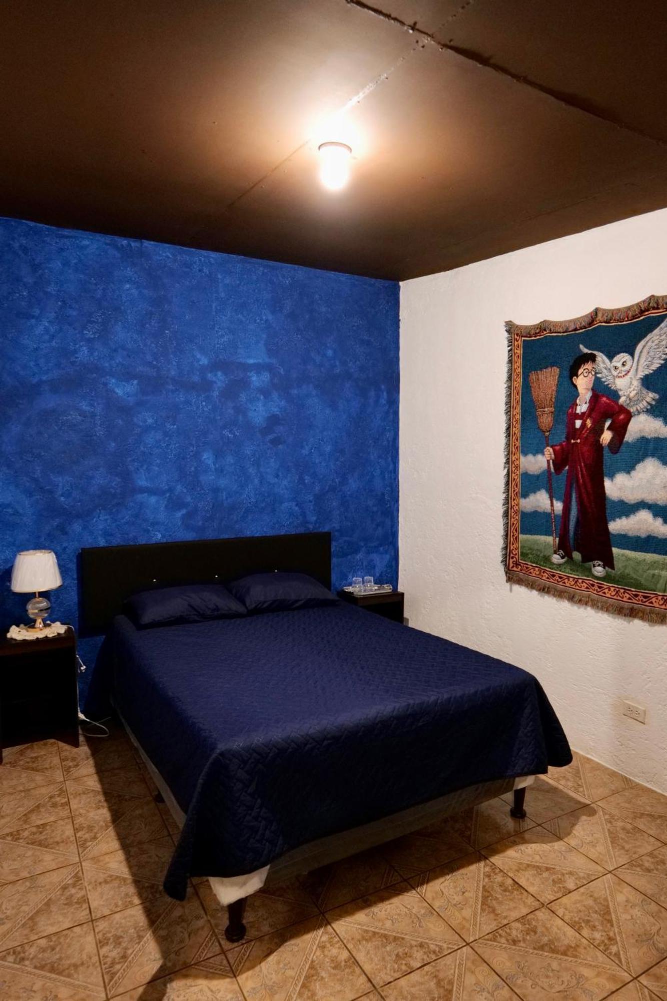 Wonderland Hostel Antigua Extérieur photo