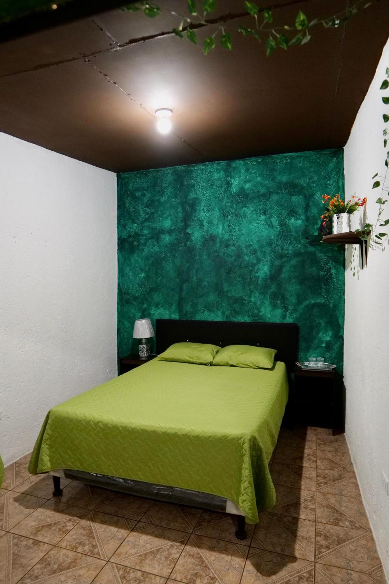Wonderland Hostel Antigua Extérieur photo